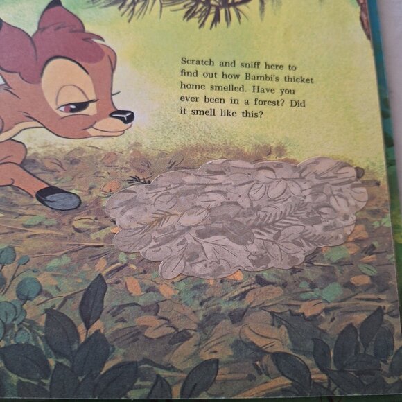 2 Disney Bambi 1984 Fragrant Forest 1975 Scratch Sniff Golden Vintage Book Lot - Picture 11 of 12